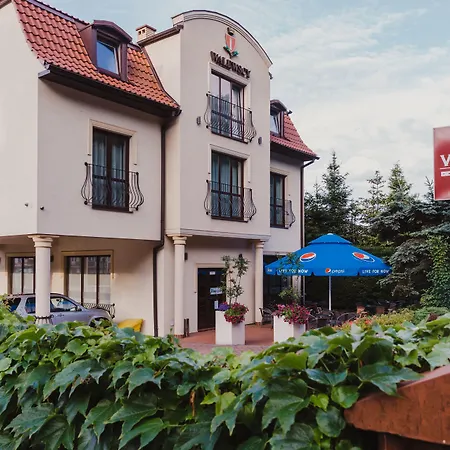 Inn Dworek Pani Walewska 3*