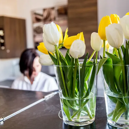 Han/Misafirhane Dworek Pani Walewska Gdansk