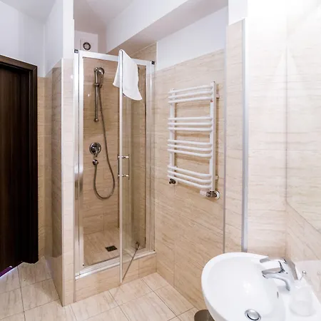 Han/Misafirhane Dworek Pani Walewska