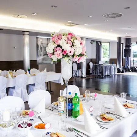 Dworek Pani Walewska Han/Misafirhane 3*