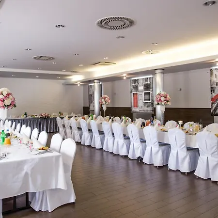 Han/Misafirhane Dworek Pani Walewska