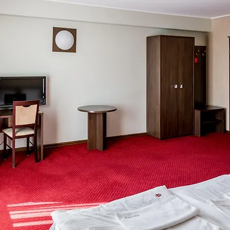 Inn Dworek Pani Walewska 3*